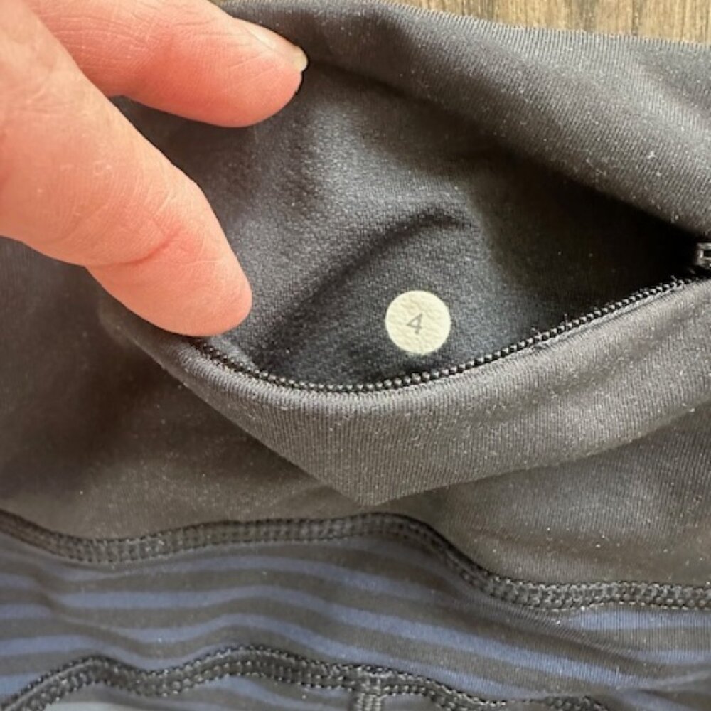 Lululemon Striped Full Length Leggings Size 4 - Picture 11 of 16